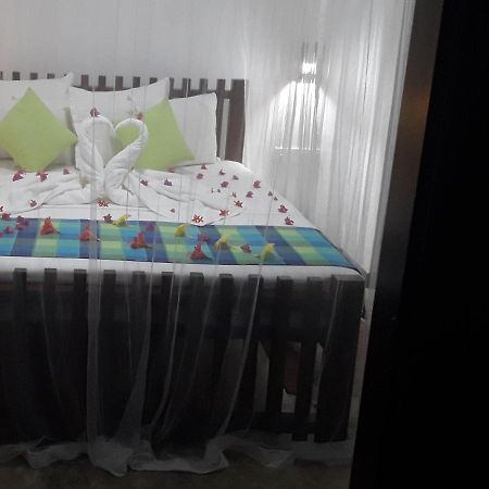 Butterfly Jewel Bed & Breakfast Unawatuna Exterior photo