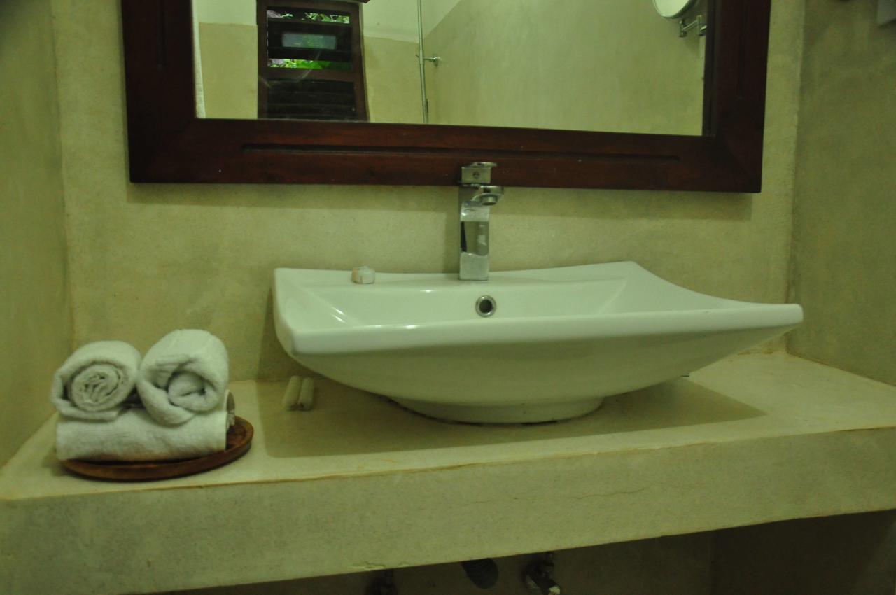 Butterfly Jewel Bed & Breakfast Unawatuna Exterior photo